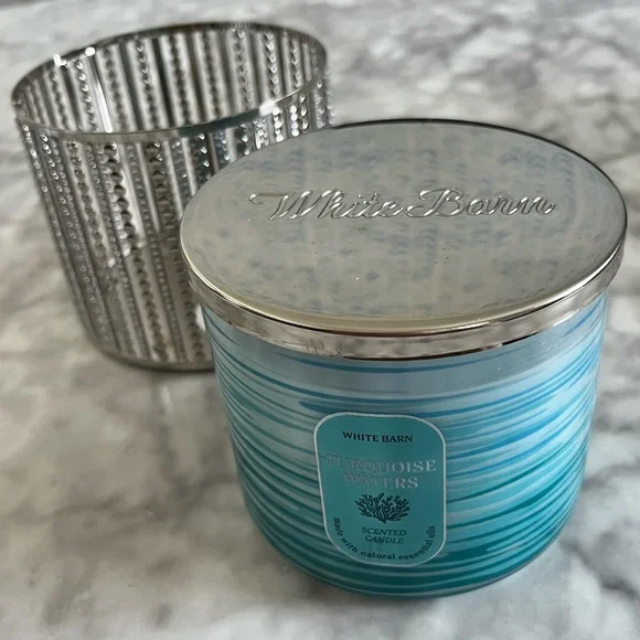 New Bath & Body Works Soy Candle and Silver Holder - Turquoise Waters Scent - Picture 6 of 11